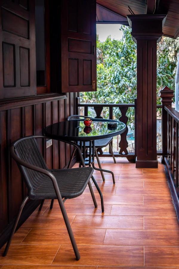 Villa Mira Heritage Luang Prabang Exterior photo